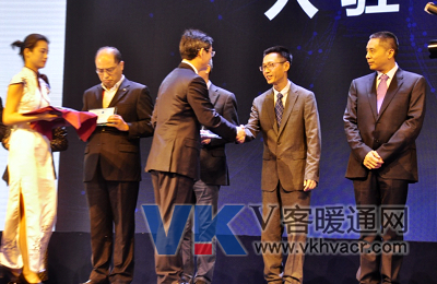 1513067431136143.png QQ截图20171212163724.png