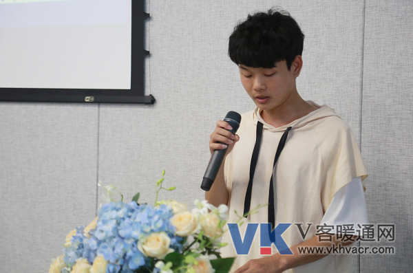 1561094077380745.png 图片15.png